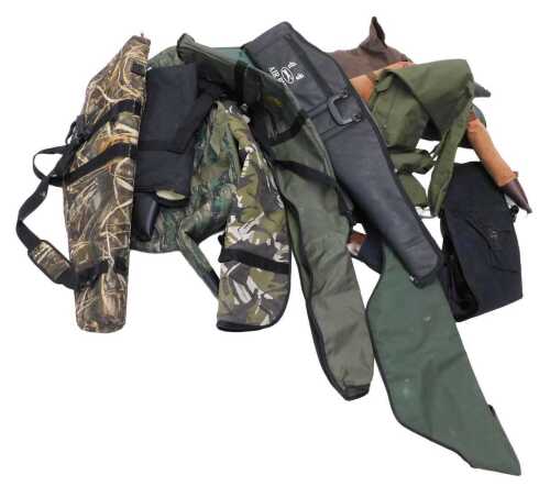 Gun slips, holsters and bags, various sizes, types and material. (a quantity)