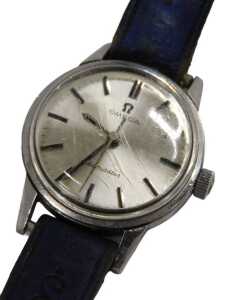 An Omega Seamaster ladies wristwatch, with a small silvered baton dial, in stainless steel case,...