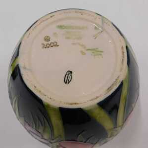 A Moorcroft pottery Anemone Tribute pattern ginger jar and cover, on green ground, 18cm high. - 3