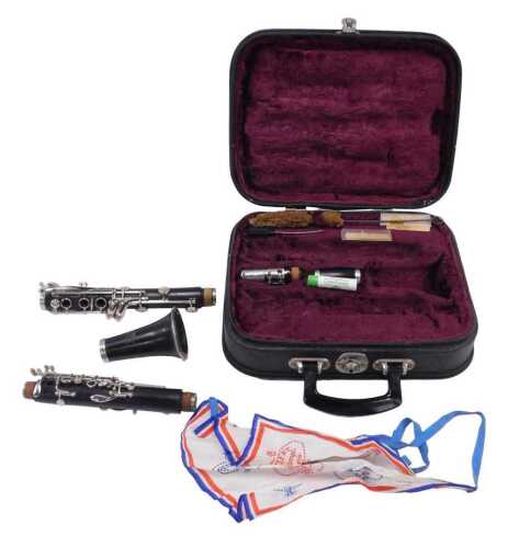 A cased Lafleur five piece clarinet, with chrome mounts and cork fittings, in fitted case, 36cm...
