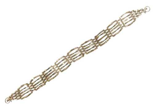 A 9ct gold five bar gate bracelet, lacking clasp, 18cm long, 6.9g.
