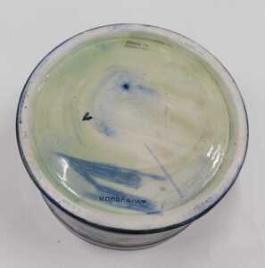 A Moorcroft pottery Pomegranate pattern jar and cover, with circular knop, on blue ground, 15cm... - 3