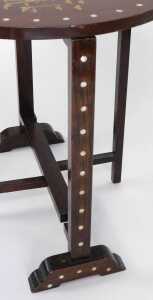 An early 20thC Oak tilt top occasional table, chinoiserie decorated in stained Mother of Pearl... - 4