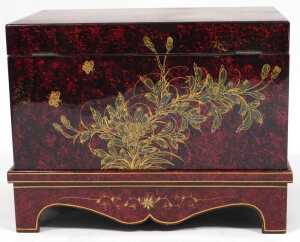 A Chinese scumbled red and black lacquer chest, decorated with birds and flowers, having a... - 4