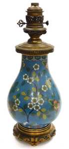 A late 19thC Chinese turquoise cloisonne enamel and ormolu mounted table lamp, of pear shaped... - 2