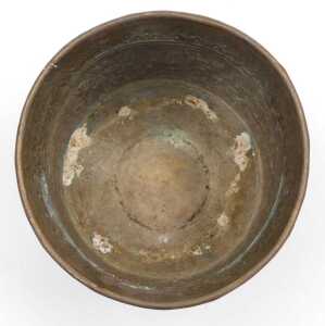 An early 20thC Anglo-Indian brass jardiniere, embossed with flowers and scrolling leaves, raised... - 6