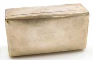 An early 20thC Chinese silver cigarette box, with stipple engraving, rectangular reserve,... - 6