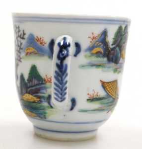 A Chinese Qianlong blue and white porcelain saucer, decorated with a river landscape, gilt... - 13