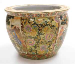 A pair of late 20thC Chinese Satsuma style pottery graduated goldfish bowls, decorated with... - 3