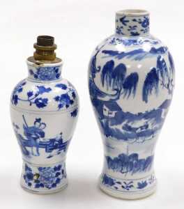 A Chinese Kangxi style porcelain blue and white vase, of baluster form, decorated with figures... - 3