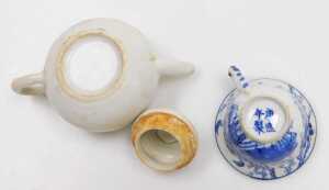 A Kangxi style Chinese blue and white porcelain miniature teacup, decorated with cranes and... - 9