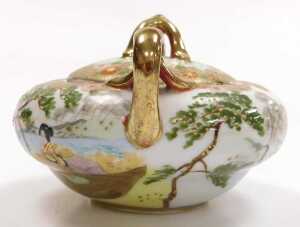 A pair of Japanese Meiji period Satsuma vases, decorated with dragons and immortals, Shimazu... - 10
