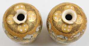 A pair of Japanese Meiji period Satsuma vases, decorated with dragons and immortals, Shimazu... - 19