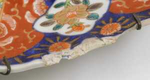 A pair of Meiji period Japanese Imari dishes, of fluted form, decorated with reserves of cranes... - 7