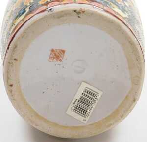 A Chinese porcelain vase, of shouldered tapering form, polychrome decorated with women in a... - 6