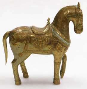 A Chinese cloisonne box and cover, decorated with a dragon on a black ground, a ginger jar and... - 2