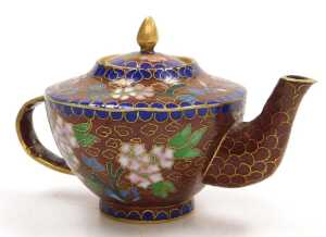 A Chinese cloisonne box and cover, decorated with a dragon on a black ground, a ginger jar and... - 14