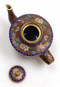 A Chinese cloisonne box and cover, decorated with a dragon on a black ground, a ginger jar and... - 16