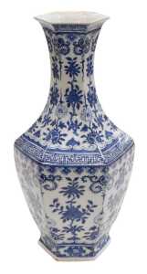 A late 19th/early 20thC Chinese blue and white porcelain vase, of long necked hexagonal form,...