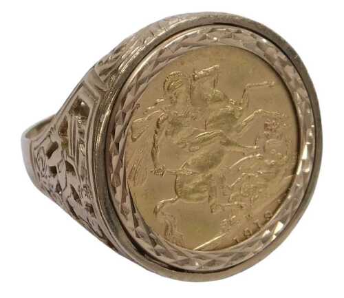 A George V gold full sovereign 1913, in a 9ct gold ring mount, size Z, 15.9g.