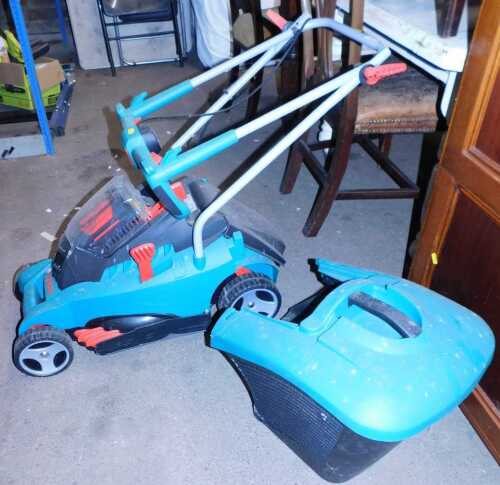 A Bosch battery lawn mower, serial number 3600H81670.
