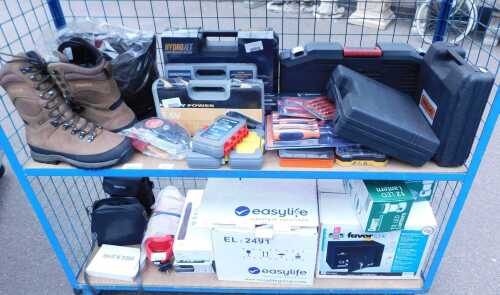 Tools, to include a Hydrojet high pressure washer, impact wrench, cordless drill, sabre saw,...