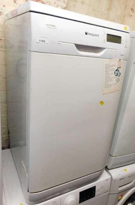 A Hotpoint Ultima Super Silent dishwasher, SDW80.