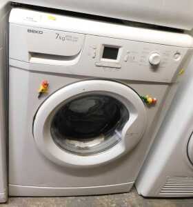 A Beko 7kg washing machine.