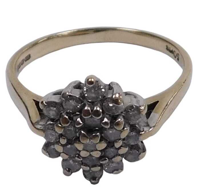 A 9ct gold and diamond flower head ring, of three tier form, in a claw setting, approx 0.5ct,...