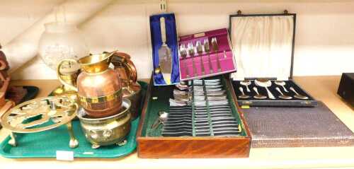 Metalware, comprising a brass oil lamp with etched frosted shade, a brass trivet, with lion...