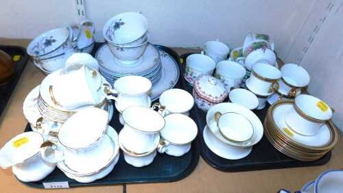 Part teawares, comprising a Royal Albert porcelain Val D'Or tea set, an Royal Doulton Old Colony...