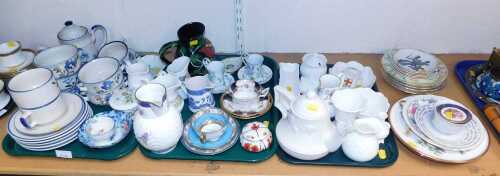 Ceramics, to include a Coalport Countryware vase, bowl, and dish, with cabbage leaf design, with...
