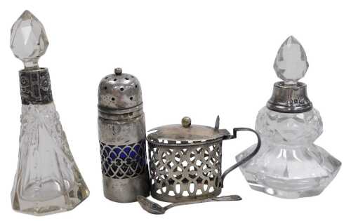 An Edward VI silver mustard pot frame, Birmingham 1901, silver pepperette with blue glass liner,...