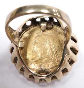 A Queen Victoria Jubilee head half sovereign, 1891, in a 9ct gold ring mount, size O&frac12;, 9.0g. - 4