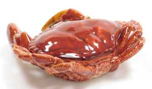 A Palissy red glazed majolica box and cover, modelled in the form of a crab, 19cm wide. - 3