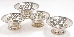 A set of four Edward VII silver pedestal sweetmeat dishes, with pierced decoration and beaded... - 2