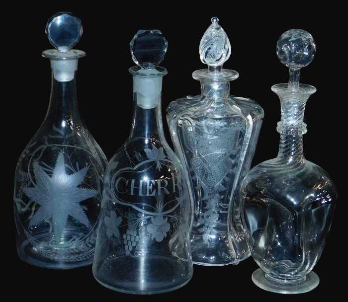 A late 19th/early 20thC Continental engraved glass decanter and stopper, 27cm high, a decanter...