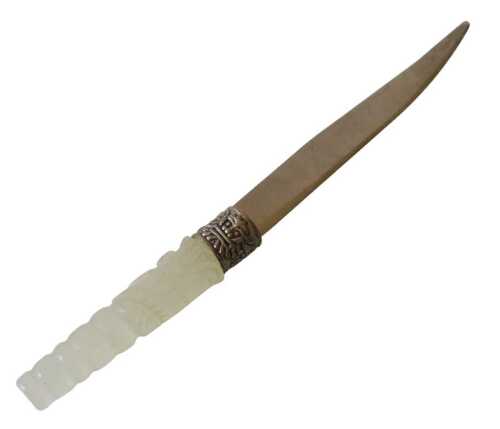 An Oriental fruit knife, with stainless blade and carved simulated green jade handle, 20cm long....