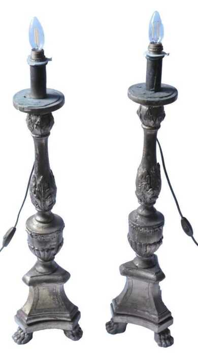 A pair of 19thC Italian gilt gesso lamp bases, each decorated with leaves, on a concave triform...