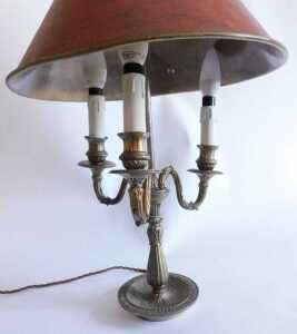 A 19thC French gilt brass three branch table lamp, with acanthus leaf scroll arms, on a baluster... - 2