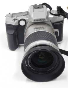 Various cameras and related items. (1 case) - 2
