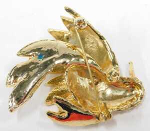 Two animal brooches, comprising owl and kingfisher, the owl stamped D'orlan, each in a gold... - 6