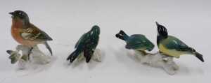 Various china, pottery and effects, to include a quantity of bird ornaments, Royal Copenhagen... - 5