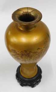 A pair of papier mache style gilt coloured Chinese vases, each of inverted shouldered circular... - 5