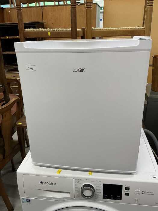 A Logik tabletop fridge model WV35YZ, in white.