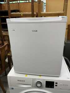 A Logik tabletop fridge model WV35YZ, in white.