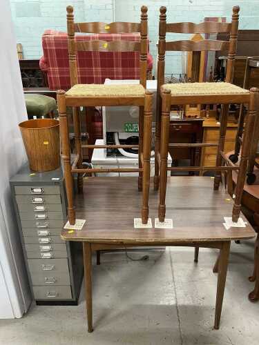Various sundry furnishings, a Sisley metal filing cabinet, metal waste paper bin, Melamine...
