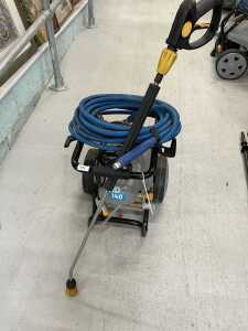 V - A HDC 140 professional cold water electric pressure washer. Note: VAT is payable on the hammer...