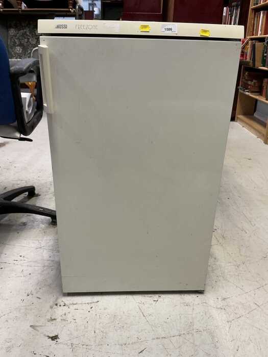 A Zanussi Freezone undercounter fridge, in white.
