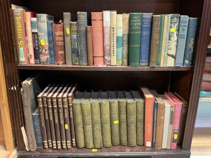 Various books, Gram's Unrivalled Family Atlas, other non fiction, George V and Edward VIII,...